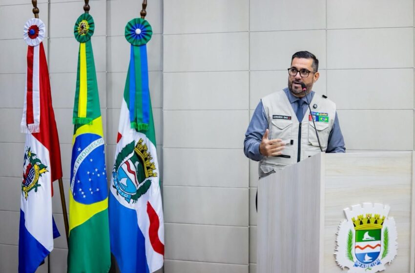 Leonardo Dias aprova lei que proíbe uso ofensivo de símbolos cristãos em eventos públicos