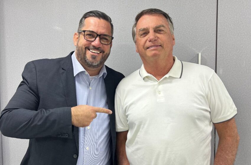 "Só teremos Justiça quando ele for libertado", afirma Leonardo Dias após decisão de prisão domiciliar de Bolsonaro