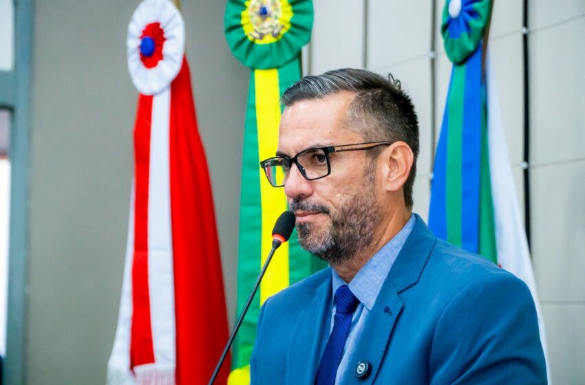 Leonardo Dias denuncia atraso em pagamentos de funcionários de UPAs