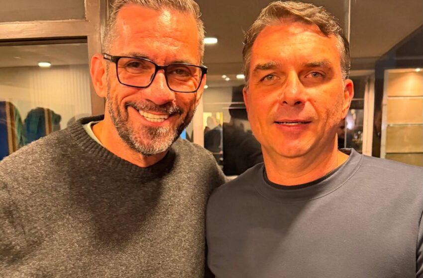 Leonardo Dias participa de jantar para celebrar lançamento da candidatura de Flávio Bolsonaro